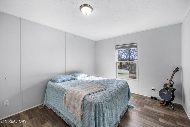 273 Co Rd 364, Niota, TN 37826