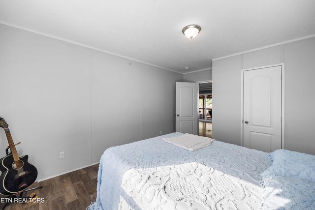 273 Co Rd 364, Niota, TN 37826