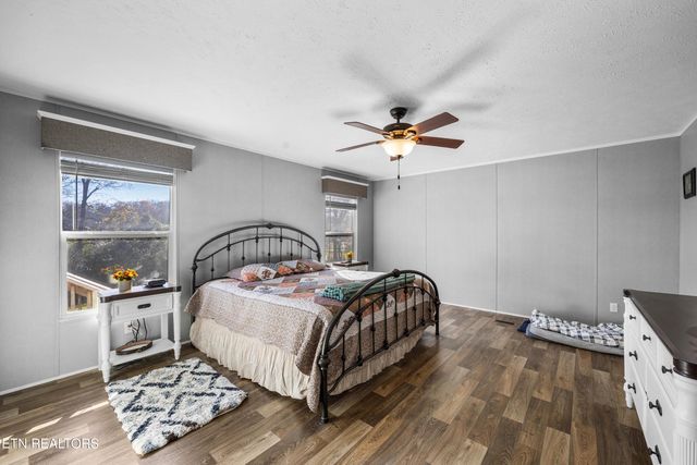 273 Co Rd 364, Niota, TN 37826