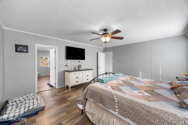 273 Co Rd 364, Niota, TN 37826