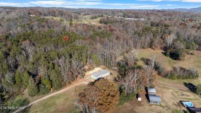 273 Co Rd 364, Niota, TN 37826