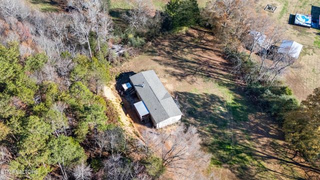 273 Co Rd 364, Niota, TN 37826