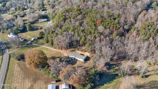 273 Co Rd 364, Niota, TN 37826