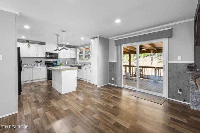 273 Co Rd 364, Niota, TN 37826