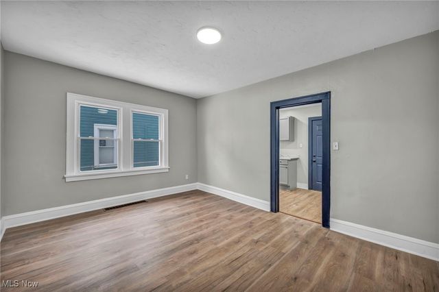 1304 W 73rd Street, Cleveland, OH 44102