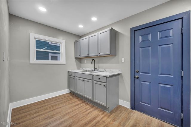 1304 W 73rd Street, Cleveland, OH 44102