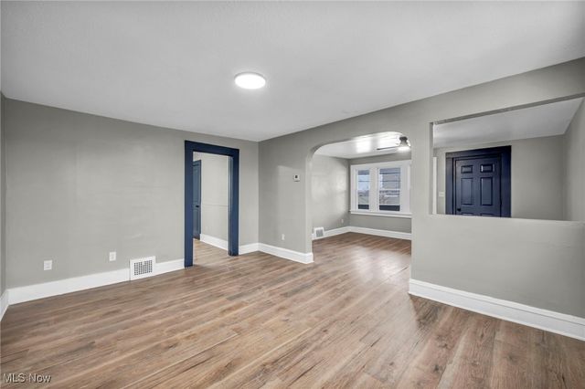 1304 W 73rd Street, Cleveland, OH 44102