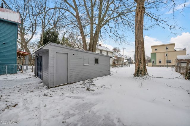 1304 W 73rd Street, Cleveland, OH 44102