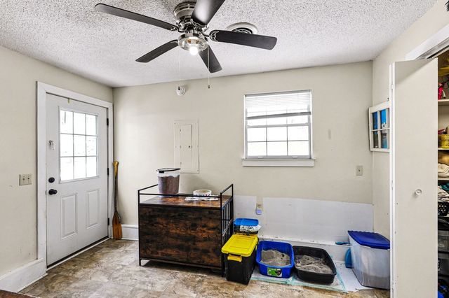 75 Current St, Clarksville, TN 37040