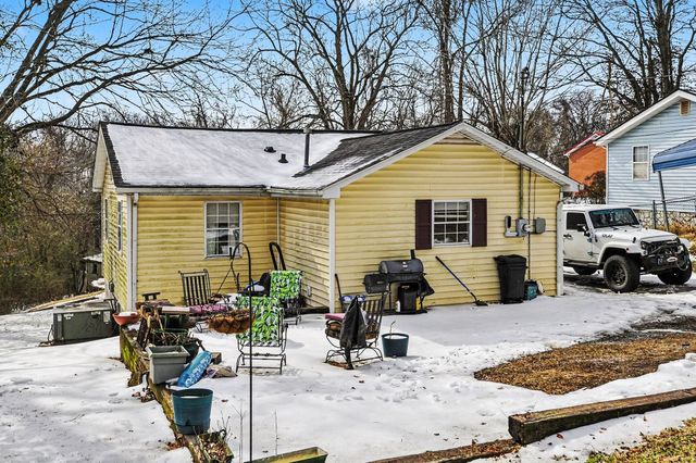 75 Current St, Clarksville, TN 37040