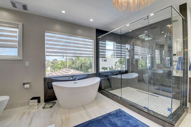 255 NE 3rd Court, Boca Raton, FL 33432