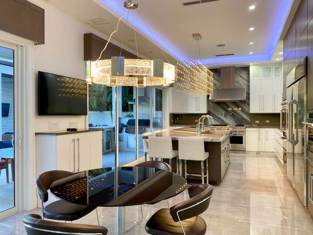 255 NE 3rd Court, Boca Raton, FL 33432