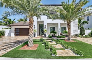 255 NE 3rd Court, Boca Raton, FL 33432