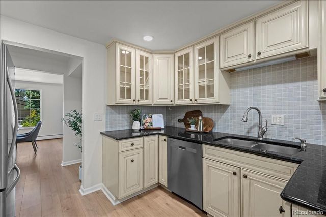 251 E 12th Avenue, Broomfield, CO 80020