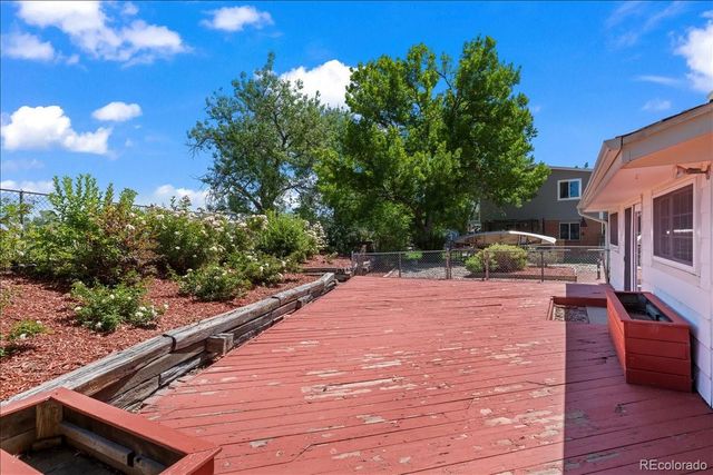 251 E 12th Avenue, Broomfield, CO 80020