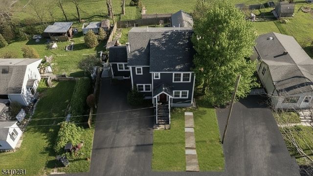 17 Birchwood Pass, West Milford Twp., NJ 07480