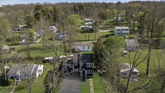 17 Birchwood Pass, West Milford Twp., NJ 07480