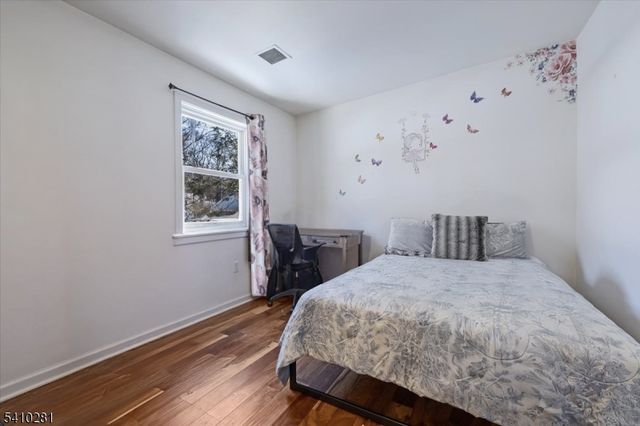 17 Birchwood Pass, West Milford Twp., NJ 07480