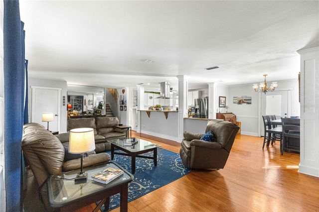 1811 NE 50TH AVENUE, Ocala, FL 34470