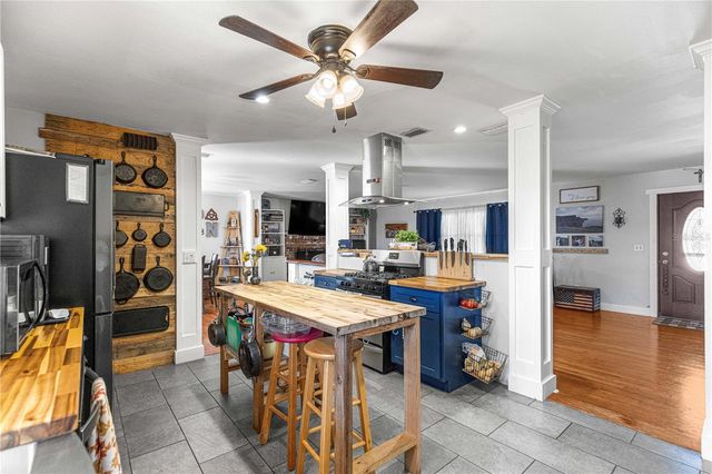 1811 NE 50TH AVENUE, Ocala, FL 34470