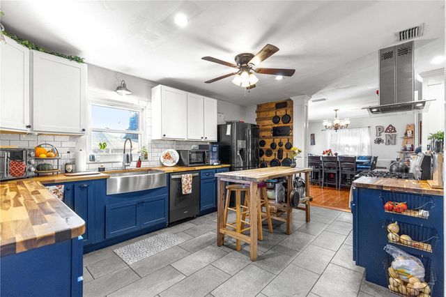 1811 NE 50TH AVENUE, Ocala, FL 34470