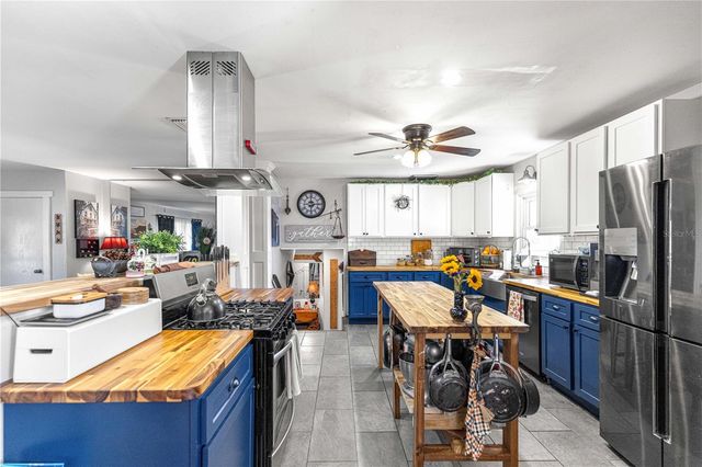 1811 NE 50TH AVENUE, Ocala, FL 34470