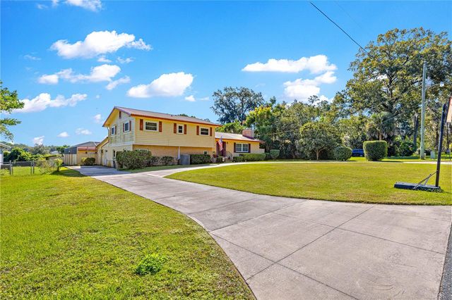 1811 NE 50TH AVENUE, Ocala, FL 34470