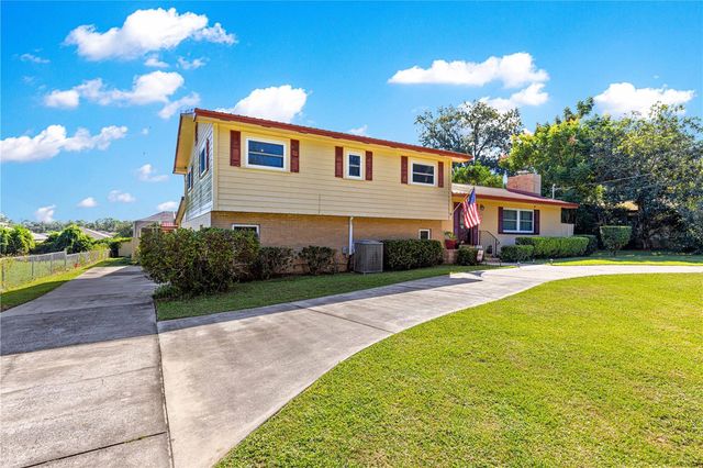 1811 NE 50TH AVENUE, Ocala, FL 34470