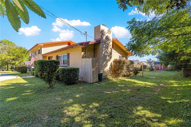 1811 NE 50TH AVENUE, Ocala, FL 34470