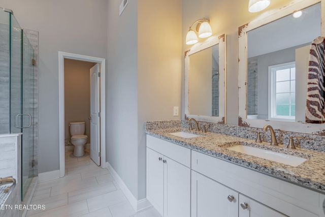 3225 Oakwood Hills Lane, Knoxville, TN 37931