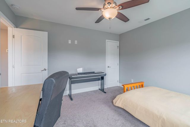 3225 Oakwood Hills Lane, Knoxville, TN 37931