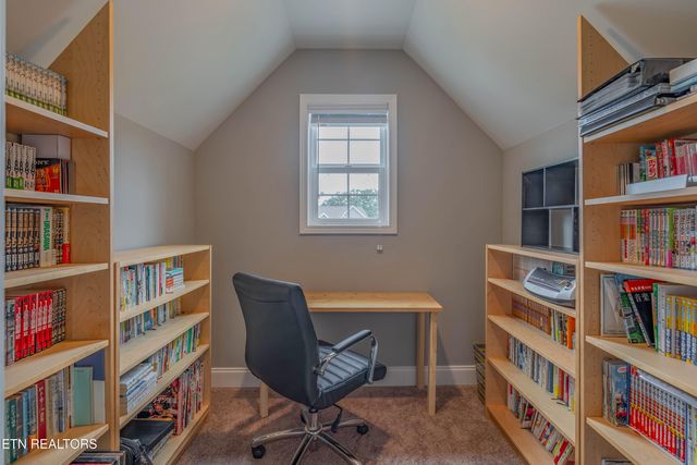 3225 Oakwood Hills Lane, Knoxville, TN 37931