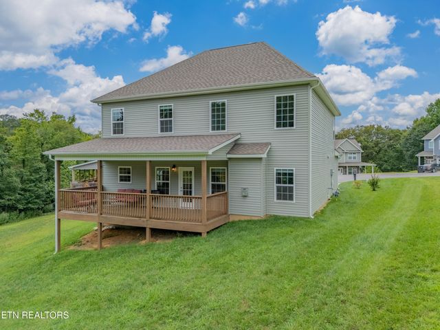 3225 Oakwood Hills Lane, Knoxville, TN 37931