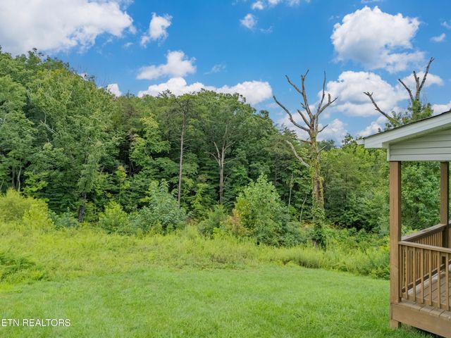 3225 Oakwood Hills Lane, Knoxville, TN 37931