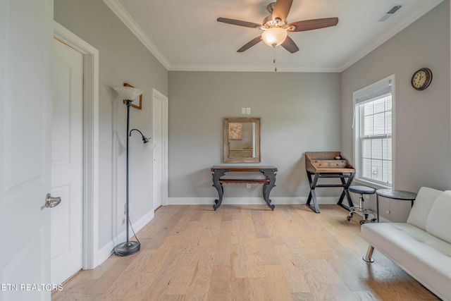 3225 Oakwood Hills Lane, Knoxville, TN 37931