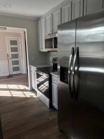 19 MOUNTAIN VIEW Court, Cartersville, GA 30123