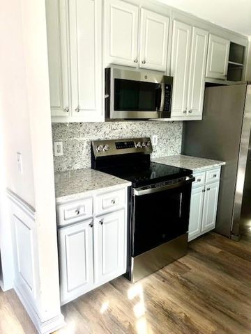 19 MOUNTAIN VIEW Court, Cartersville, GA 30123