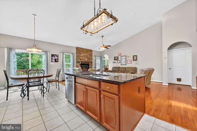 104 ATLANTIS LN, Lake Frederick, VA 22630