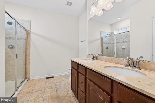 104 ATLANTIS LN, Lake Frederick, VA 22630