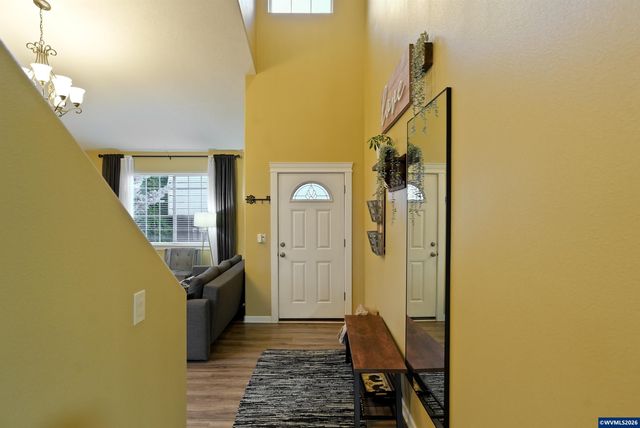 4334 Log Dr NE, Salem, OR 97305