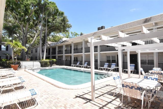 5221 BAYSHORE BOULEVARD 45, Tampa, FL 33611