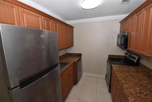 5221 BAYSHORE BOULEVARD 45, Tampa, FL 33611