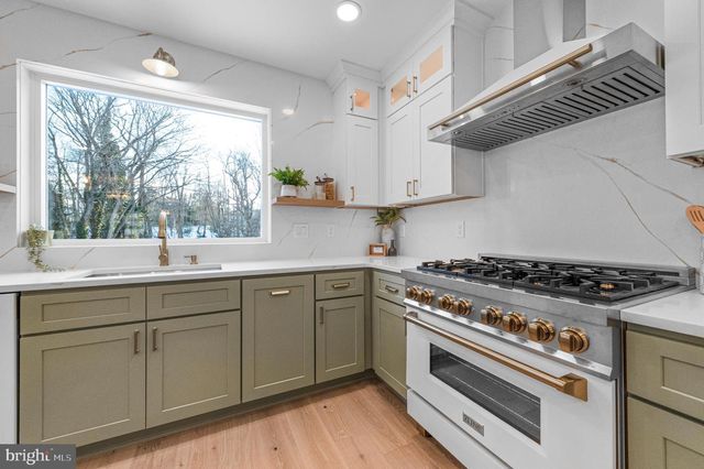 77 MORGAN AVE, Yardley, PA 19067