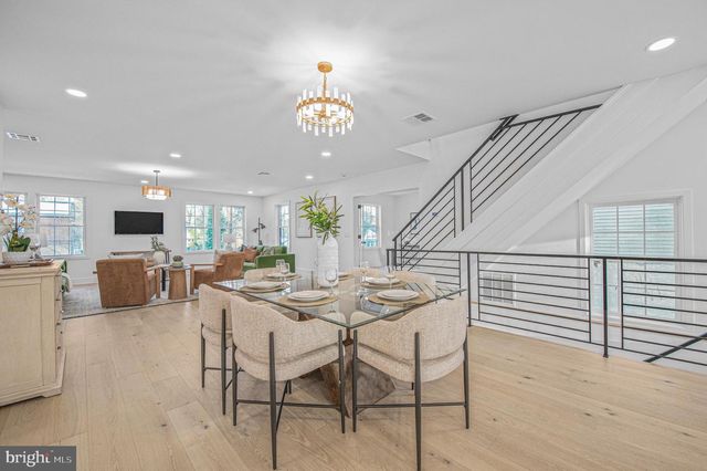 77 MORGAN AVE, Yardley, PA 19067