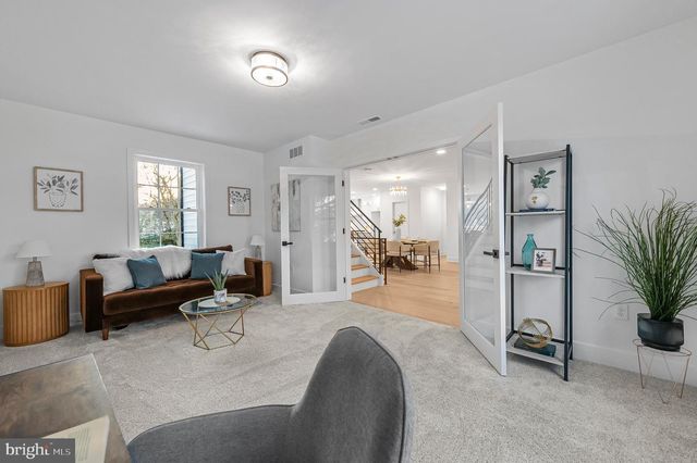 77 MORGAN AVE, Yardley, PA 19067