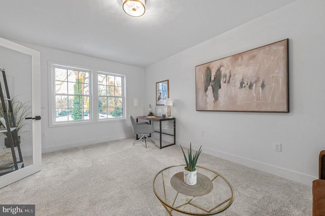 77 MORGAN AVE, Yardley, PA 19067