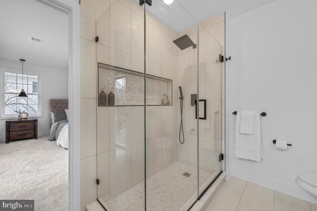 77 MORGAN AVE, Yardley, PA 19067