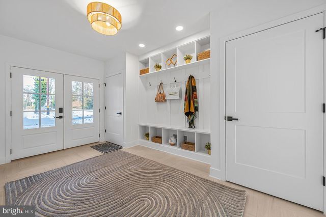 77 MORGAN AVE, Yardley, PA 19067