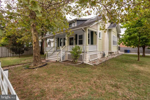 3201 N PERSHING DR, Arlington, VA 22201