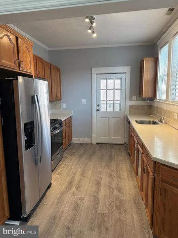 3201 N PERSHING DR, Arlington, VA 22201